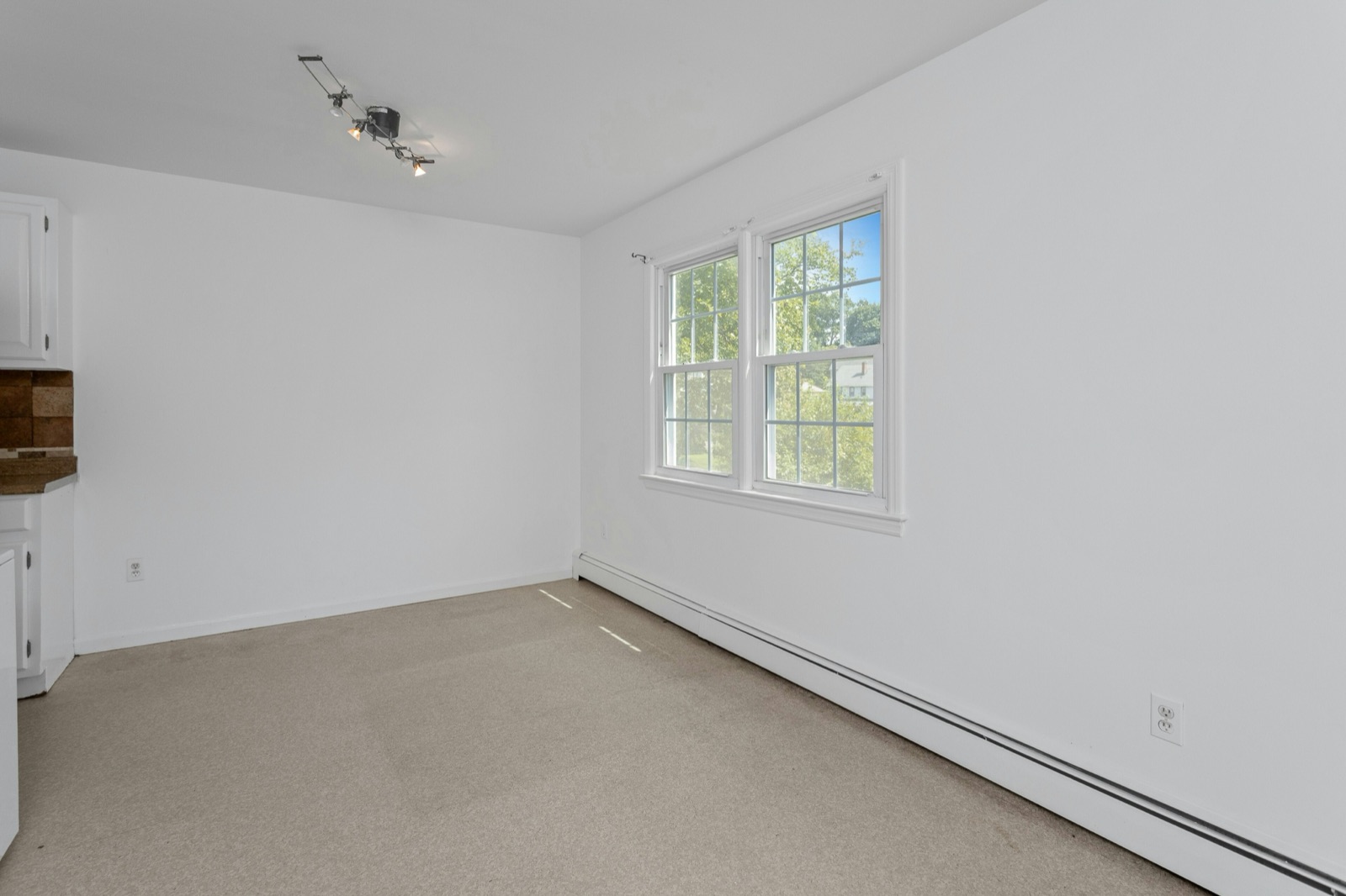 171.5 Henry Street — Unit B 5